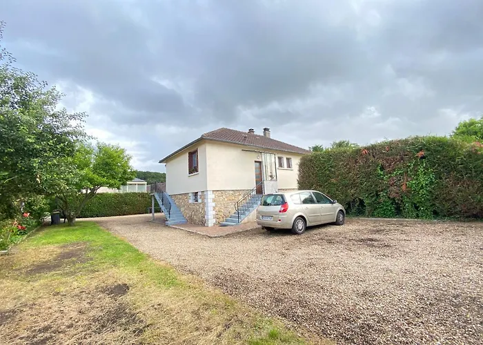 Maison Chaleureuse Avec Un Grand Jardin Villa La Bonneville