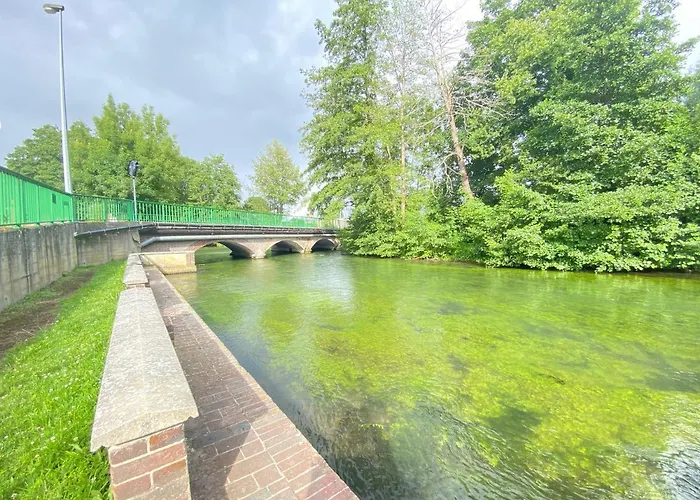 Villa Maison Chaleureuse Avec Un Grand Jardin